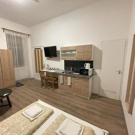 Mano Guesthouse Budapest Ngoại thất bức ảnh